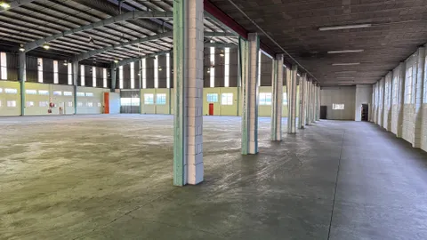 32 Monteer St, Isando - Industrial Property Availbale To Let in Isando to Let 5000m² (12)